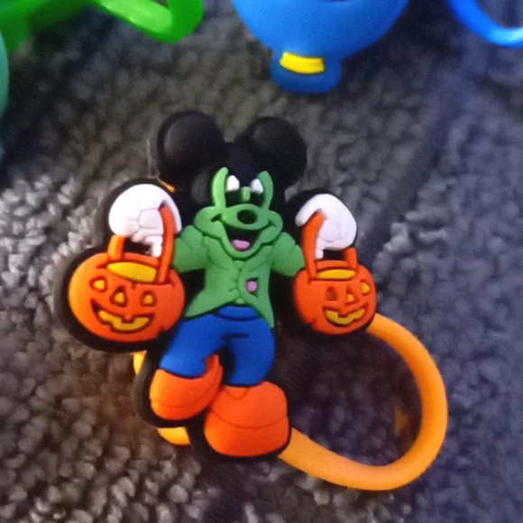 5 DISNEY STRAW/PENCIL TOPPERS - Picture 6 of 7